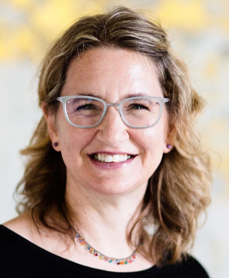 Dafna Lender